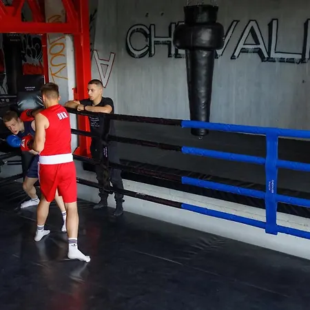 Chevalier Panorama Hostel *