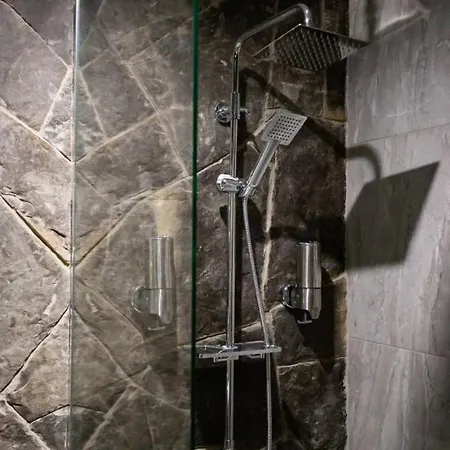 Hostel Chevalier Panorama *