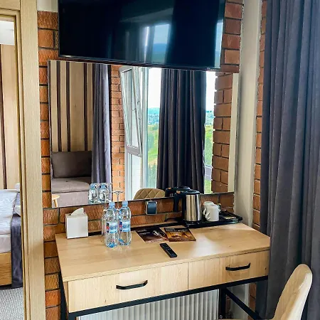 Chevalier Panorama 야블루니츠야